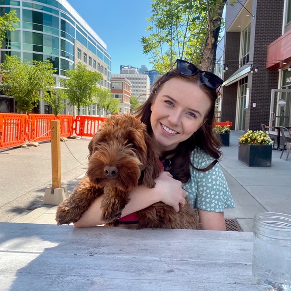 Meet your Posher, Chloe - Picture 7 of 7